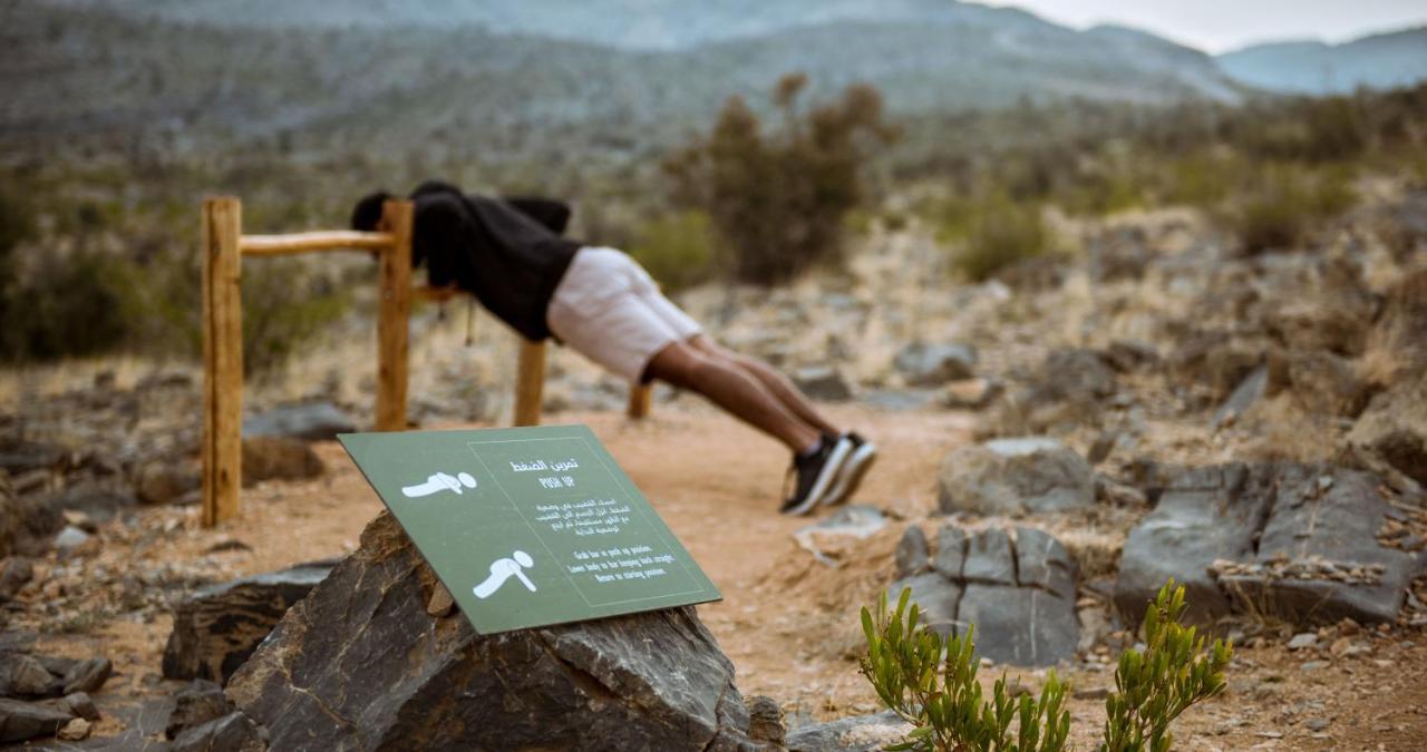 Alila Jabal Akhdar Hotel Al Khutaym Екстериор снимка Parallel bar push-up